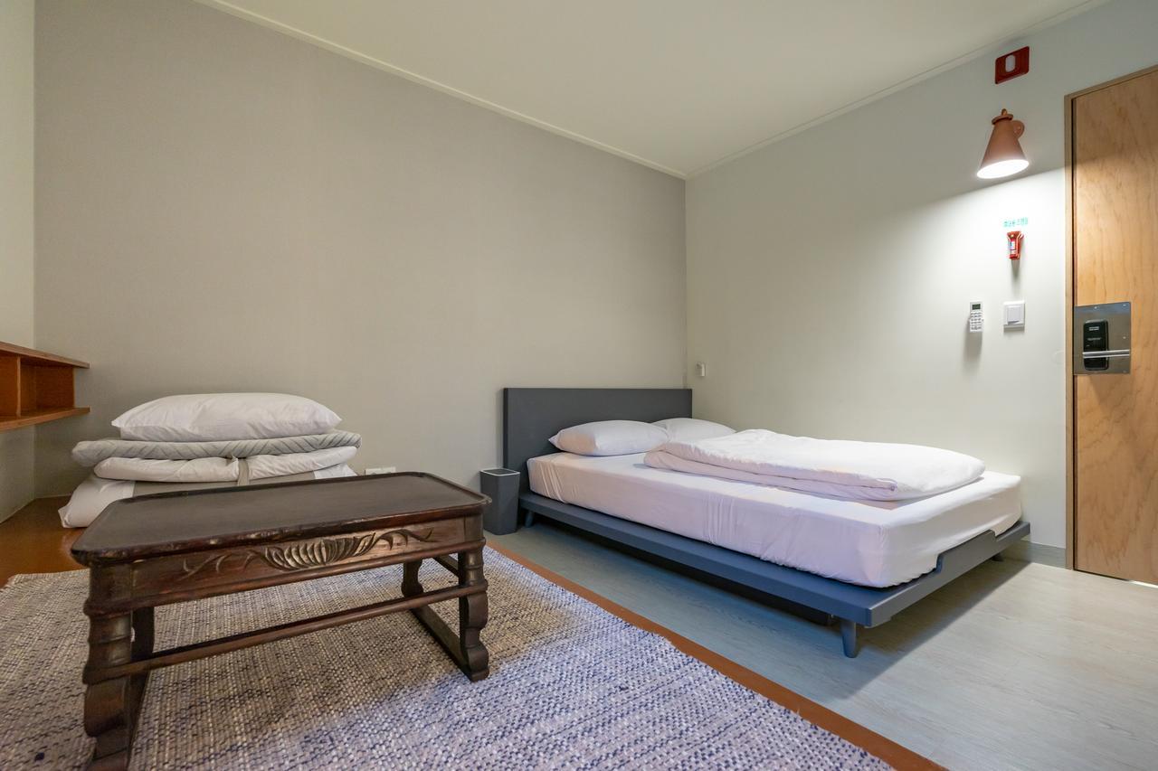 Mireuk Mireuk Beer Hostel Tongyeong Exterior foto