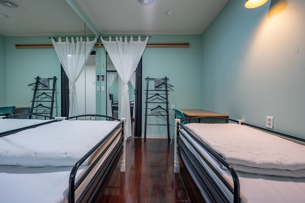 Mireuk Mireuk Beer Hostel Tongyeong Exterior foto