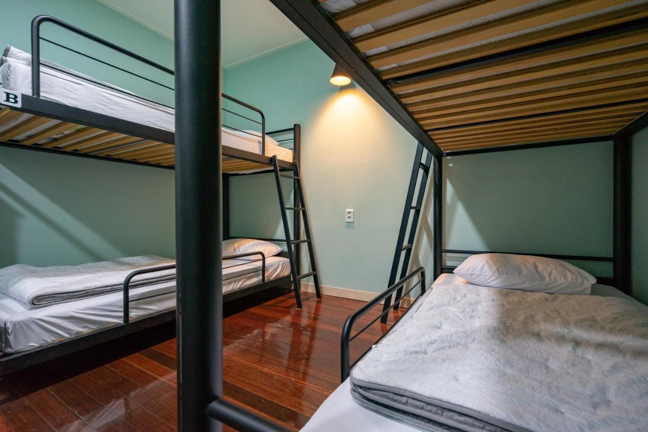 Mireuk Mireuk Beer Hostel Tongyeong Exterior foto